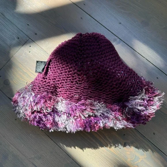 Purple Vintage Y2K Fuzzy Beanie - Picture 3 of 4